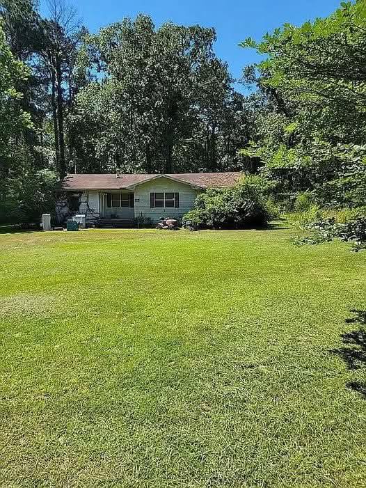 Peaceful Home on a Quiet Dead-End Road